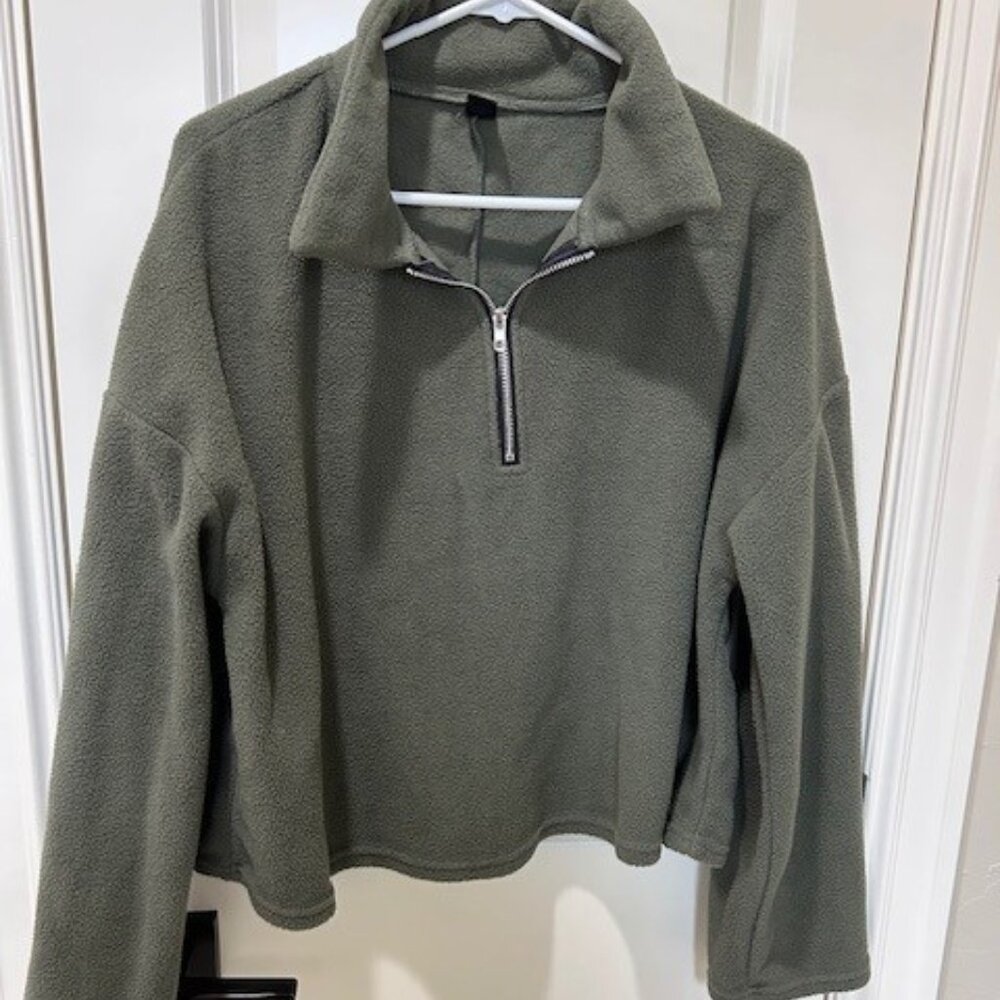 Cropped Half Zip Fleece Crewneck Sweatshirt